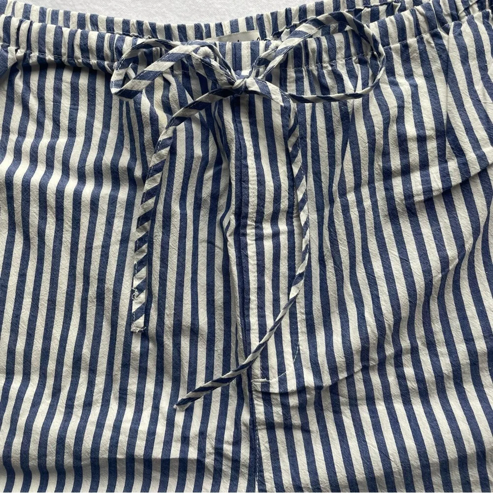 Madewell 100% Cotton Drawstring Pull On Shorts Blue Stripe Size Large EUC